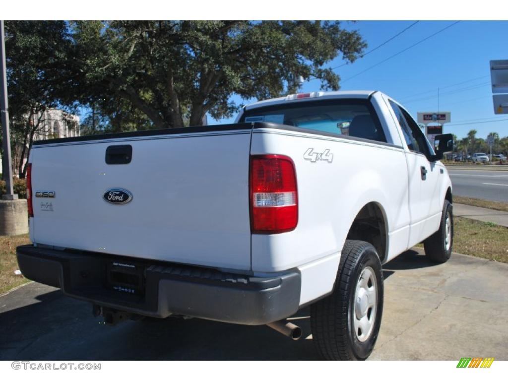 2005 F150 XL Regular Cab 4x4 - Oxford White / Medium Flint Grey photo #5