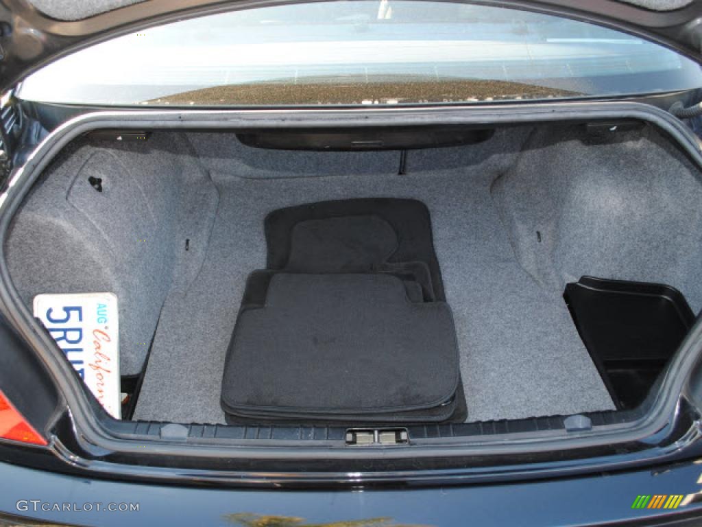 2005 BMW 3 Series 330i Coupe Trunk Photo #44444486