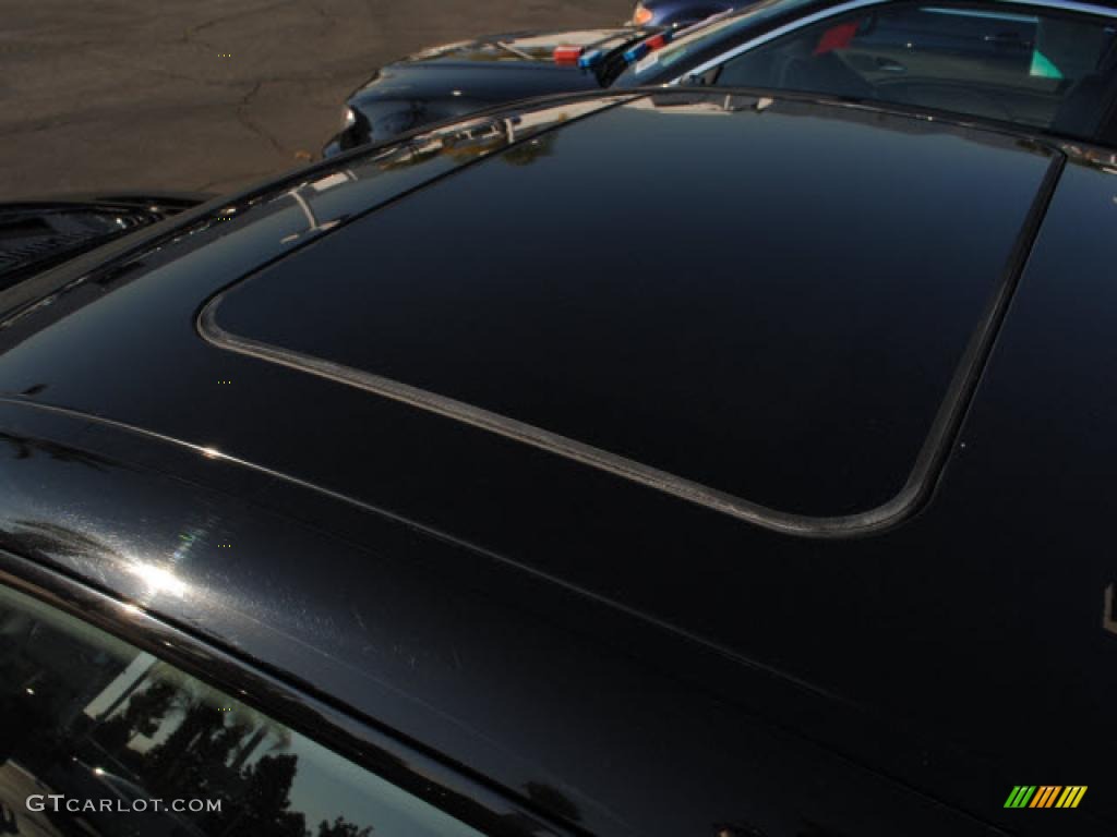 2005 3 Series 330i Coupe - Jet Black / Black photo #13