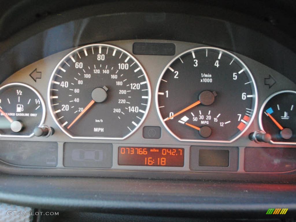 2005 BMW 3 Series 330i Coupe Gauges Photo #44444554