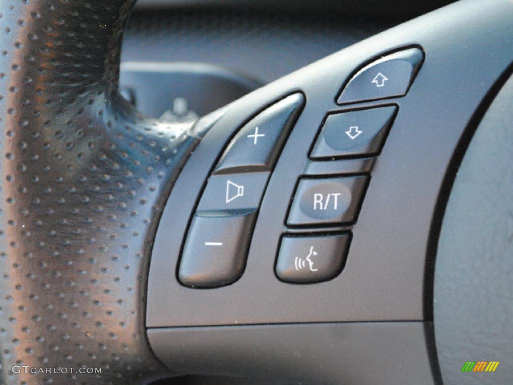 2005 BMW 3 Series 330i Coupe Controls Photo #44444574