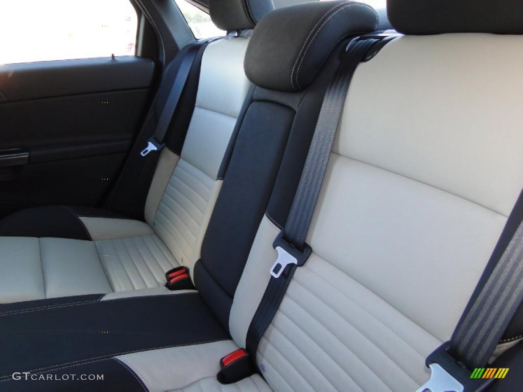 Unique Split Black/White Interior 2010 Volvo S40 T5 AWD R-Design Photo #44445454
