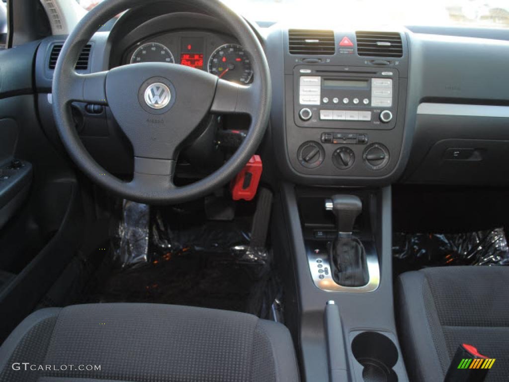 2009 Jetta S Sedan - Reflex Silver Metallic / Anthracite photo #13