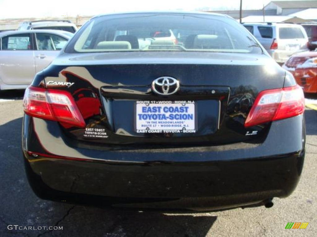 2007 Camry LE - Black / Ash photo #4