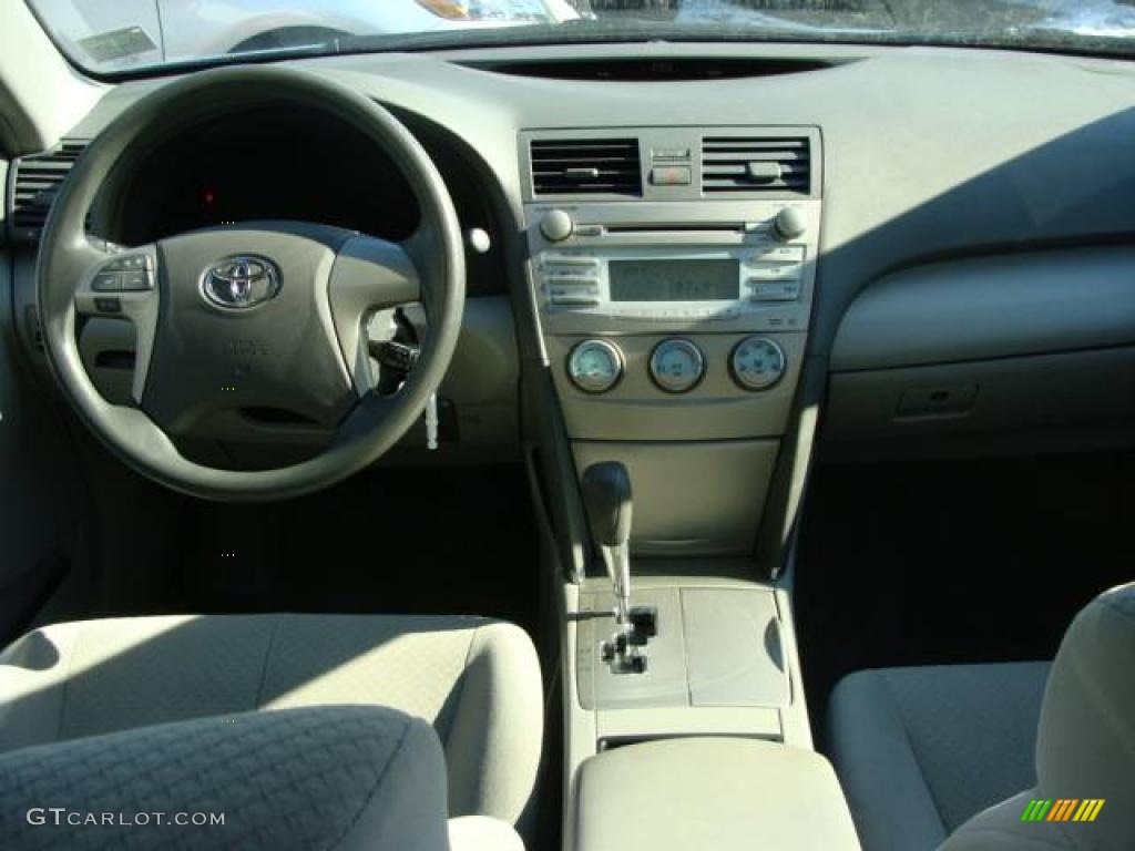 2007 Camry LE - Black / Ash photo #9