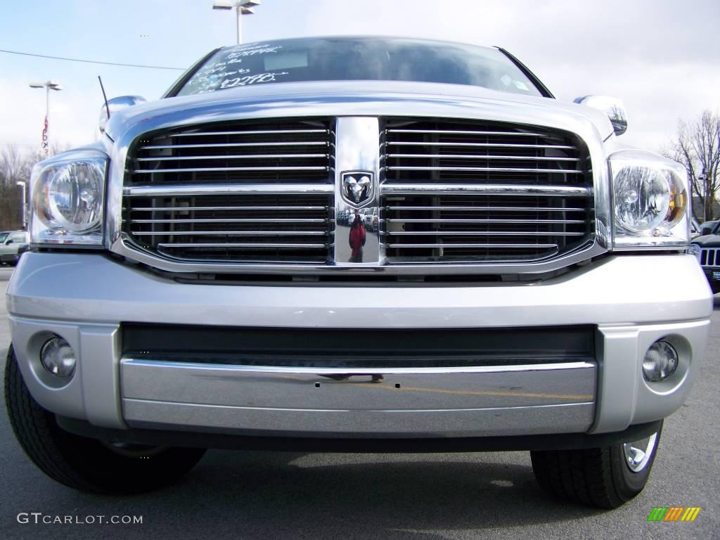 2007 Ram 1500 Laramie Quad Cab 4x4 - Bright Silver Metallic / Medium Slate Gray photo #3