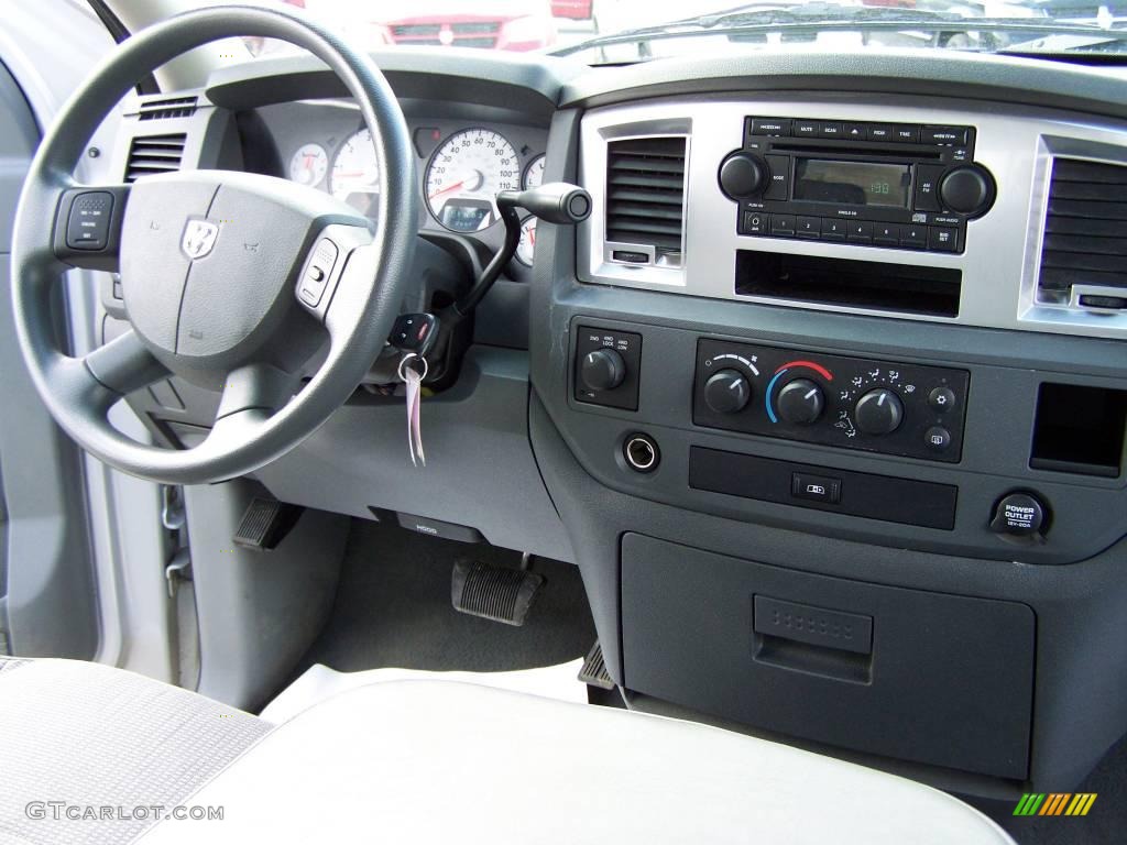 2008 Ram 1500 Big Horn Edition Quad Cab 4x4 - Bright Silver Metallic / Medium Slate Gray photo #14