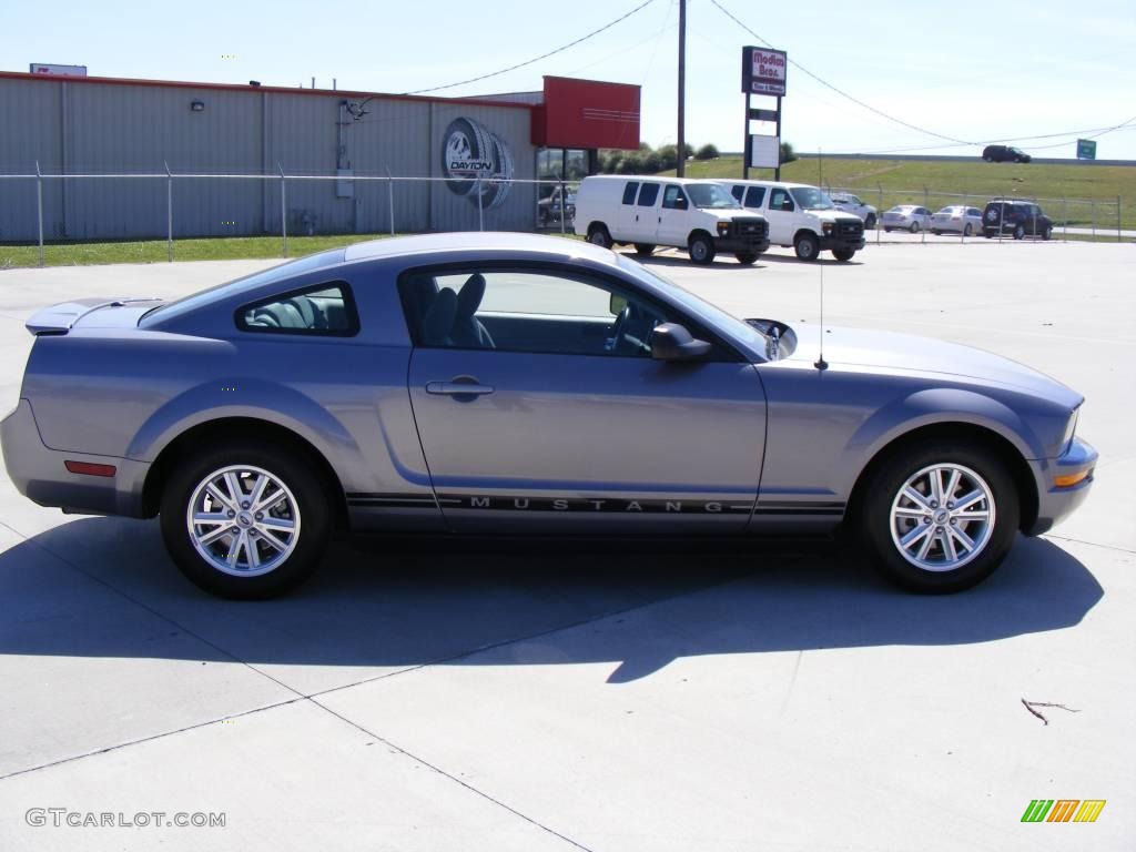 2007 Mustang V6 Deluxe Coupe - Tungsten Grey Metallic / Light Graphite photo #5
