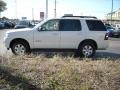 2008 White Suede Ford Explorer XLT  photo #6