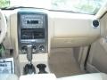 2008 White Suede Ford Explorer XLT  photo #33