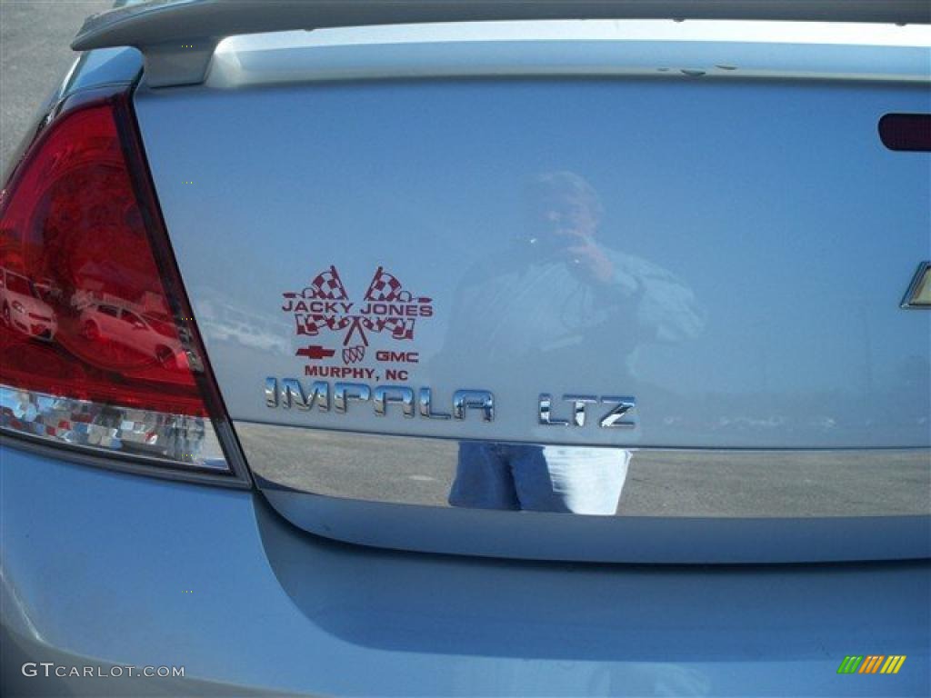 2010 Impala LTZ - Silver Ice Metallic / Ebony photo #8