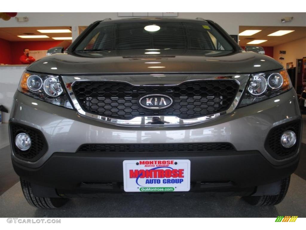 2011 Sorento LX AWD - Titanium Silver / Black photo #10