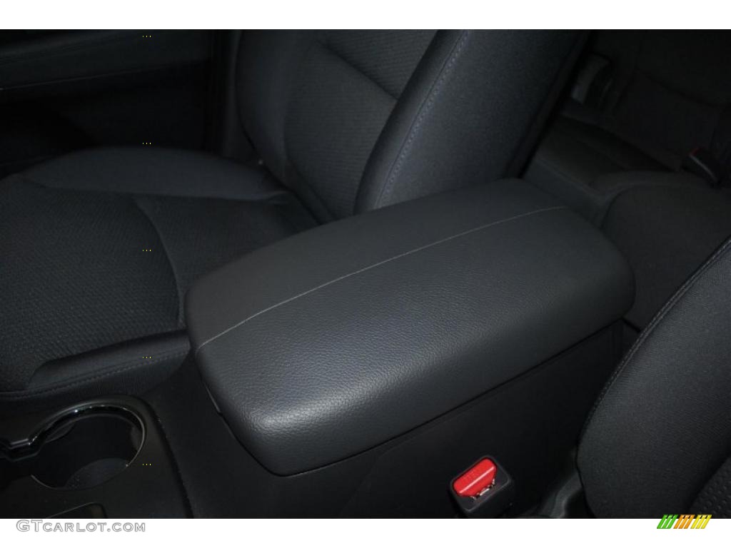 2011 Sorento LX AWD - Titanium Silver / Black photo #38