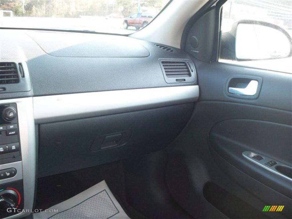 2010 Cobalt LT Sedan - Summit White / Ebony photo #19