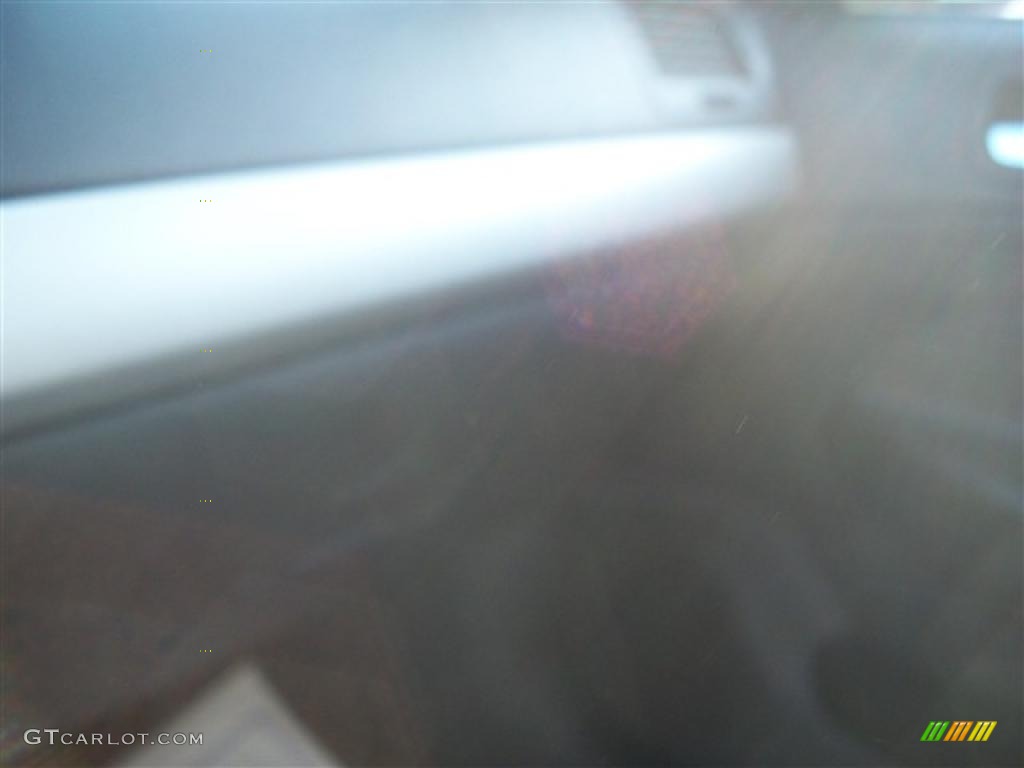 2010 Cobalt LT Sedan - Summit White / Ebony photo #26