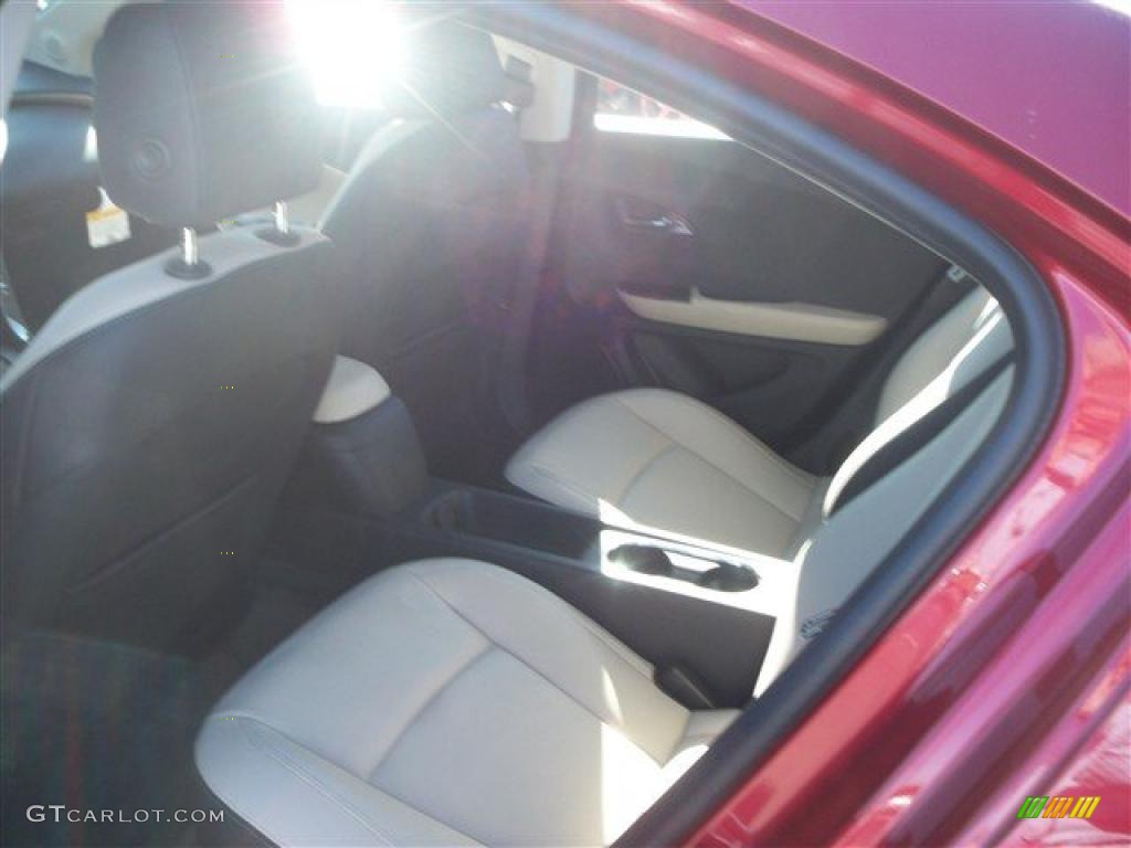 Jet Black/Ceramic White Interior 2011 Chevrolet Volt Hatchback Photo #44480504