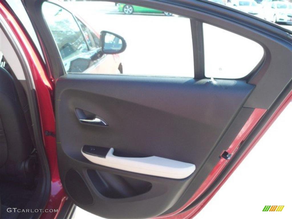 2011 Volt Hatchback - Crystal Red Metallic Tintcoat / Jet Black/Ceramic White photo #12