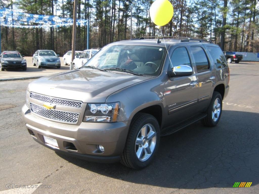 2011 Tahoe LS - Mocha Steel Metallic / Ebony photo #1