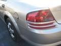 Light Almond Pearl Metallic - Stratus SE Sedan Photo No. 7