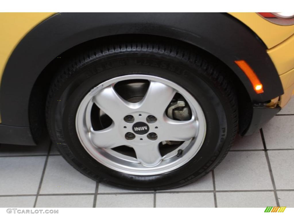 2007 Cooper Hardtop - Mellow Yellow / Carbon Black/Carbon Black photo #14