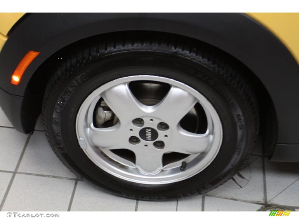 2007 Cooper Hardtop - Mellow Yellow / Carbon Black/Carbon Black photo #23