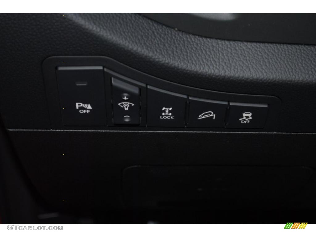 2011 Sportage EX AWD - Signal Red / Black photo #22