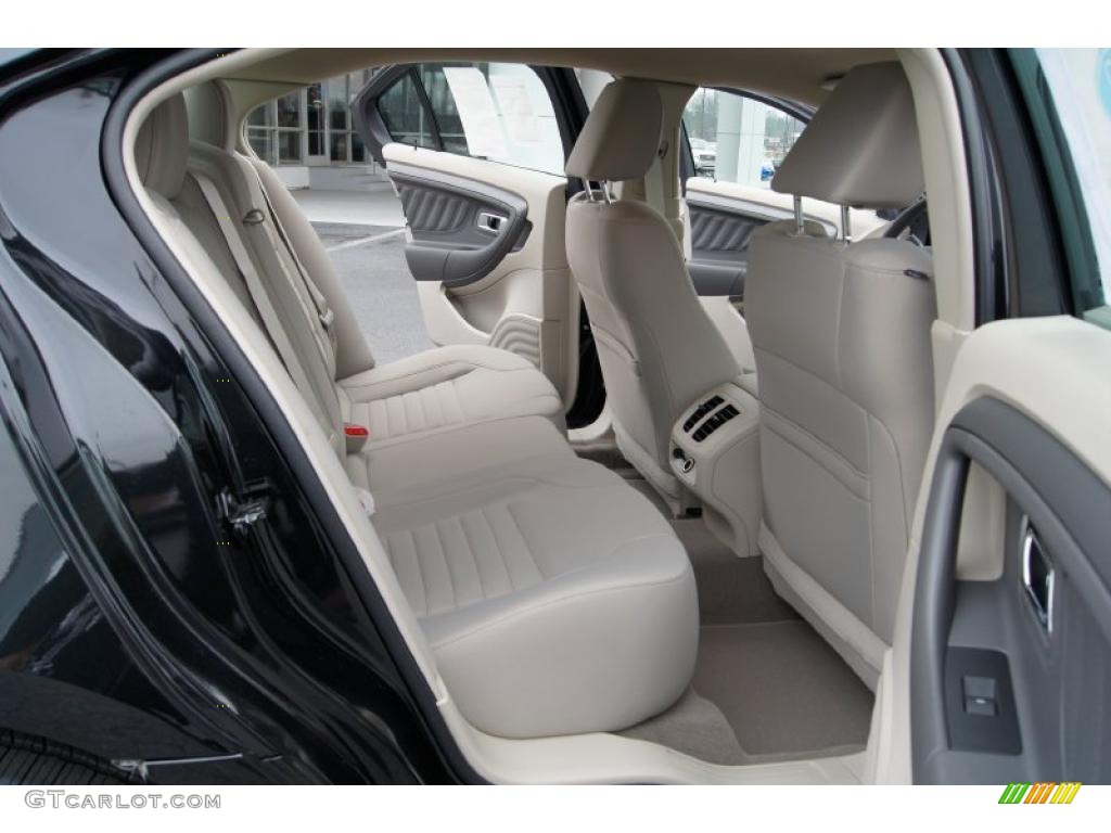 Light Stone Interior 2011 Ford Taurus SE Photo #44523219