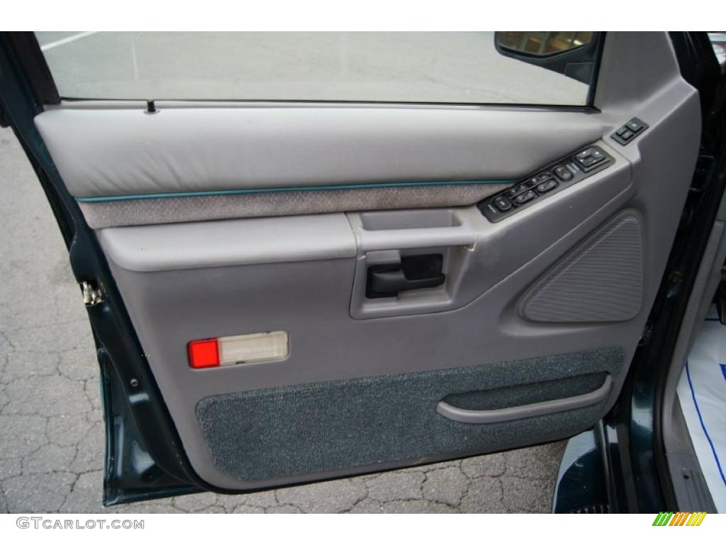 1994 Ford Explorer Limited 4x4 Gray Door Panel Photo #44527143