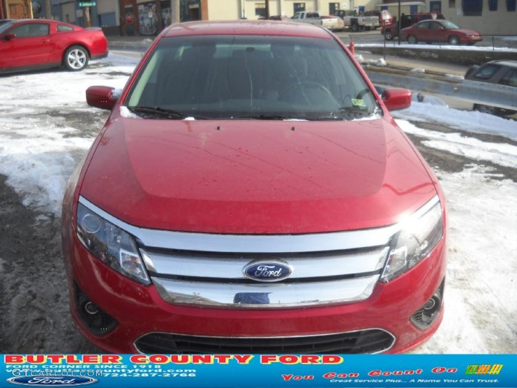 2011 Fusion SE - Red Candy Metallic / Charcoal Black photo #20