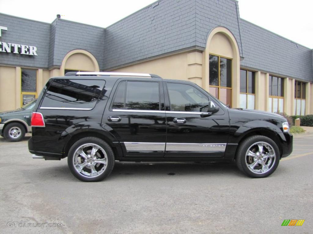 2007 Navigator Ultimate - Black / Charcoal/Caramel photo #7