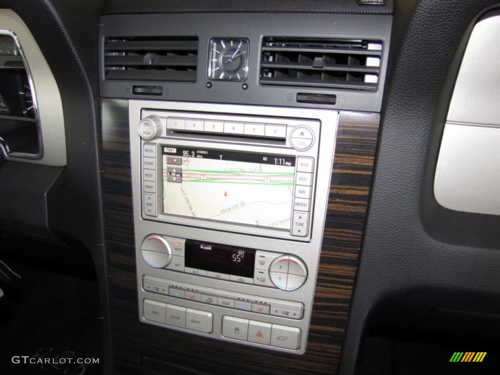 2007 Lincoln Navigator Ultimate Controls Photo #44530664