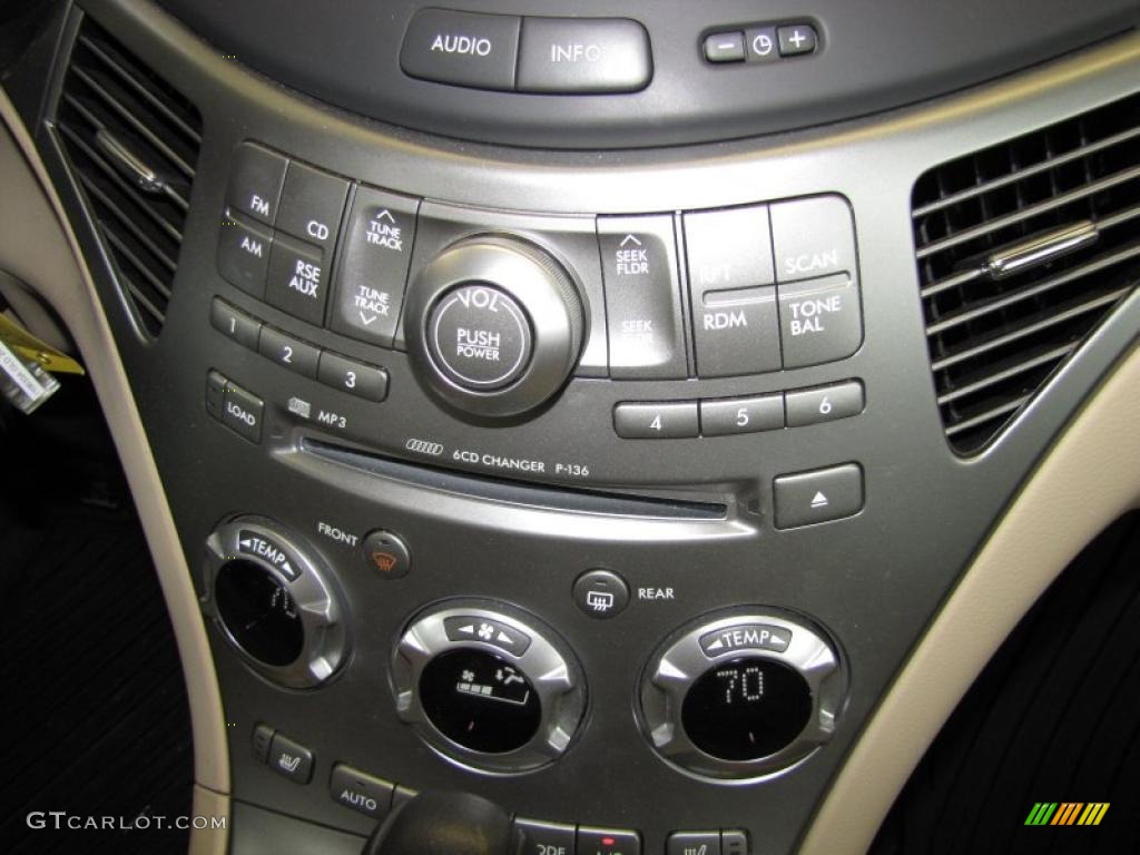 2006 Subaru B9 Tribeca Limited 7 Passenger Controls Photo #44531332