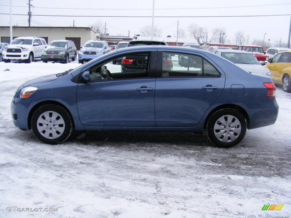 2010 Yaris Sedan - Pacific Blue Metallic / Bisque photo #6