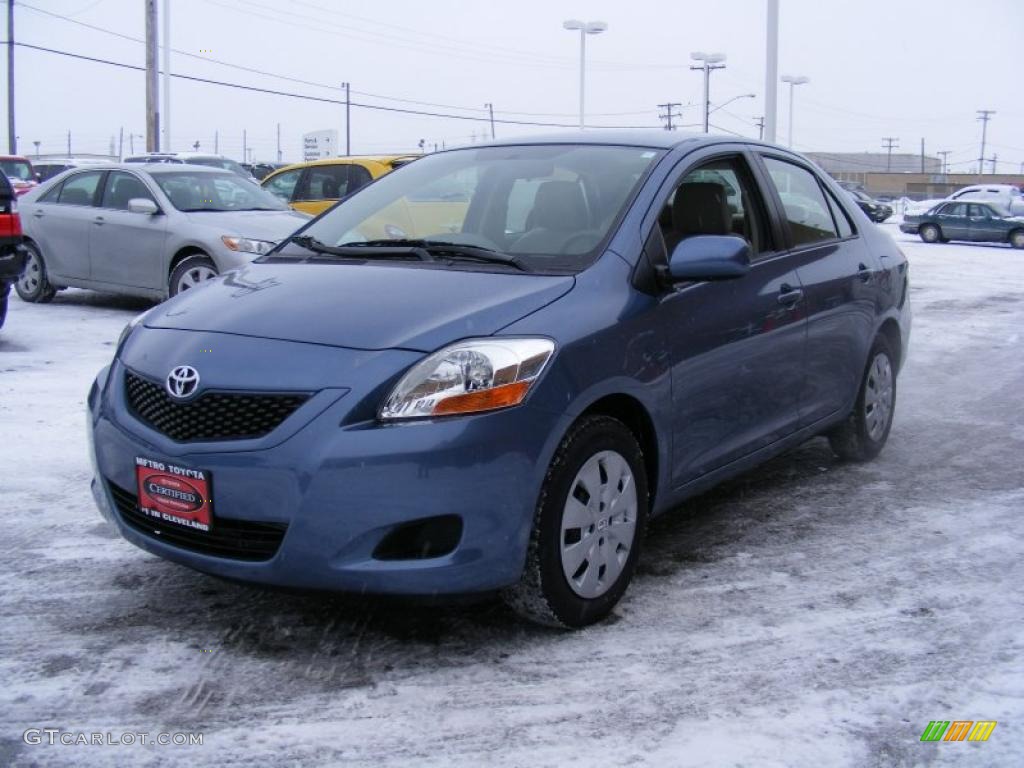 2010 Yaris Sedan - Pacific Blue Metallic / Bisque photo #7