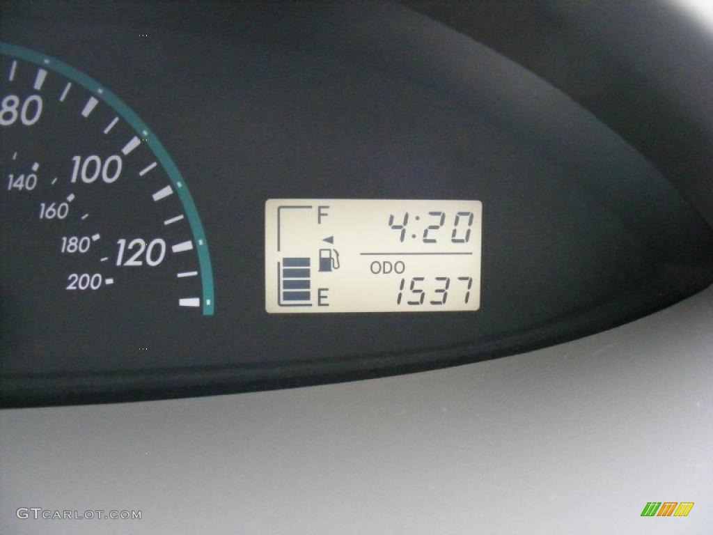 2010 Yaris Sedan - Pacific Blue Metallic / Bisque photo #18