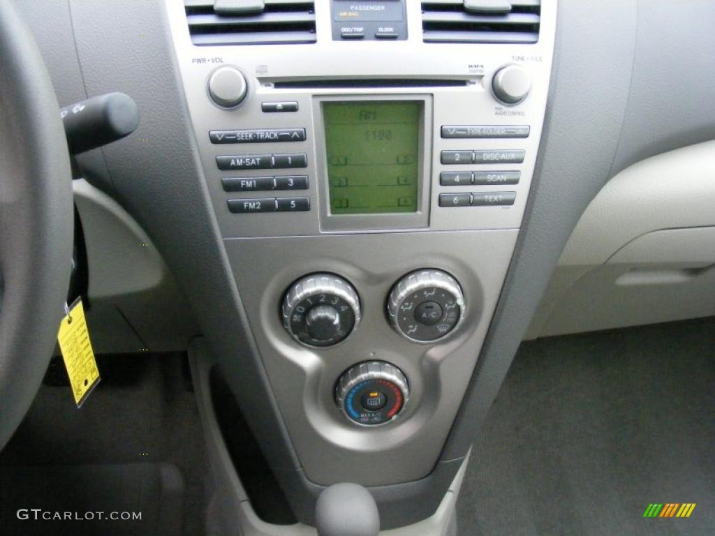 2010 Yaris Sedan - Pacific Blue Metallic / Bisque photo #19