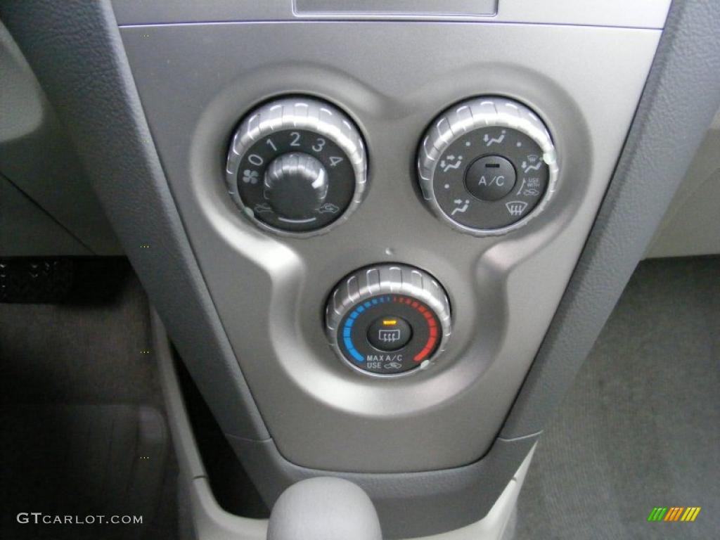 2010 Yaris Sedan - Pacific Blue Metallic / Bisque photo #21