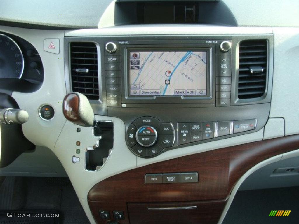 2011 Toyota Sienna Limited AWD Navigation Photo #44533792