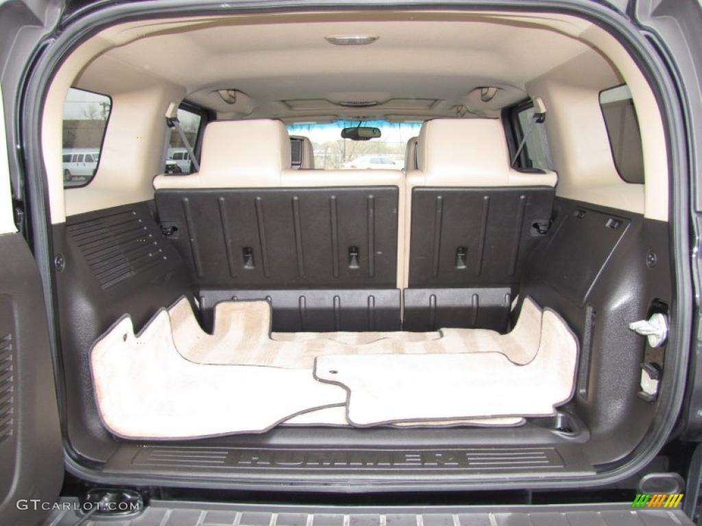 2009 Hummer H3 Standard H3 Model Trunk Photo #44541769