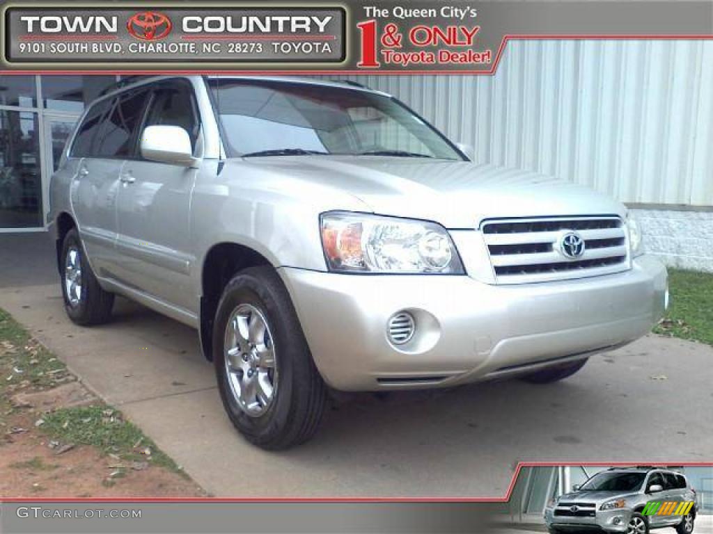 2004 Highlander I4 - Millenium Silver Metallic / Ash photo #1