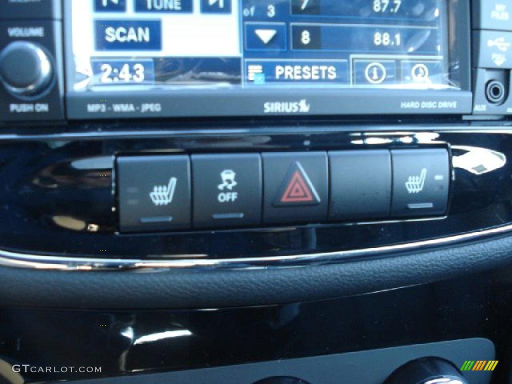 2011 Chrysler 200 Limited Controls Photo #44546709