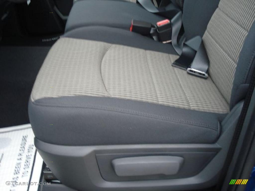 2011 Ram 1500 ST Quad Cab 4x4 - Deep Water Blue Pearl / Dark Slate Gray/Medium Graystone photo #8