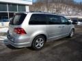 Mercury Silver Metallic - Routan SEL Premium Photo No. 2