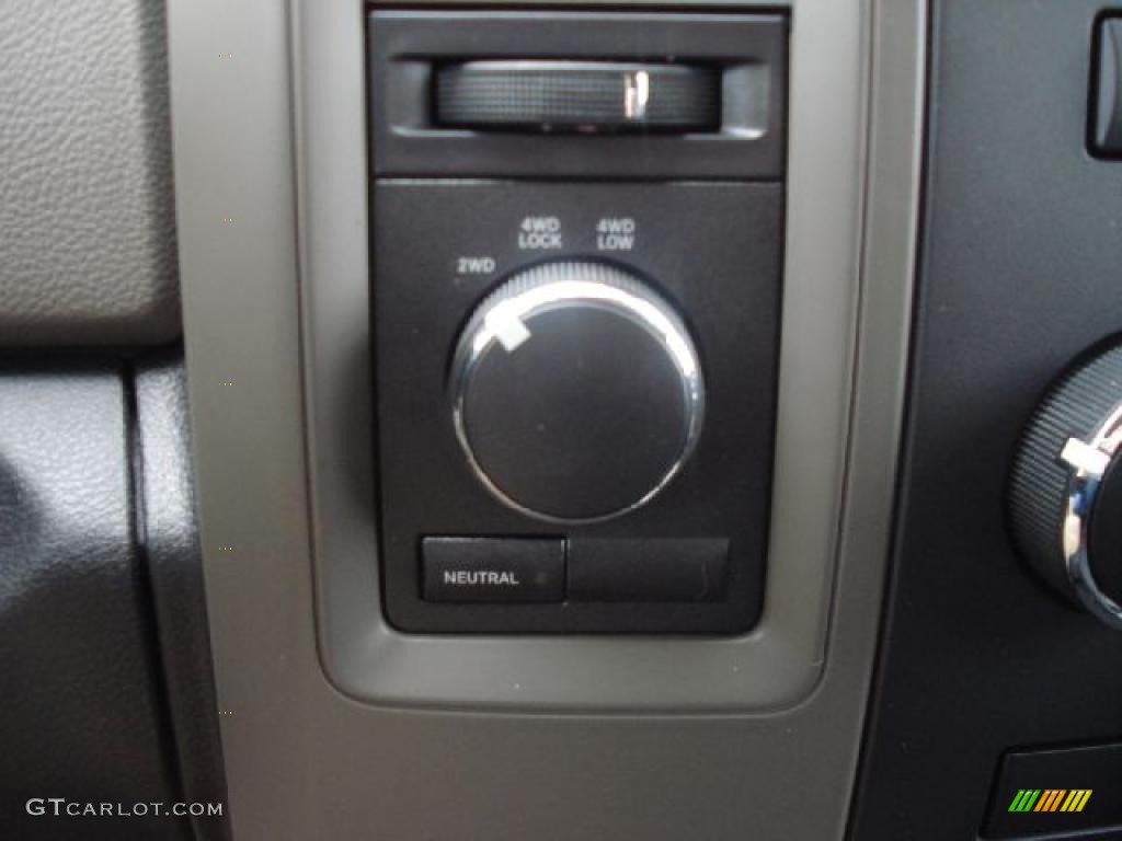2011 Ram 1500 ST Quad Cab 4x4 - Deep Water Blue Pearl / Dark Slate Gray/Medium Graystone photo #17