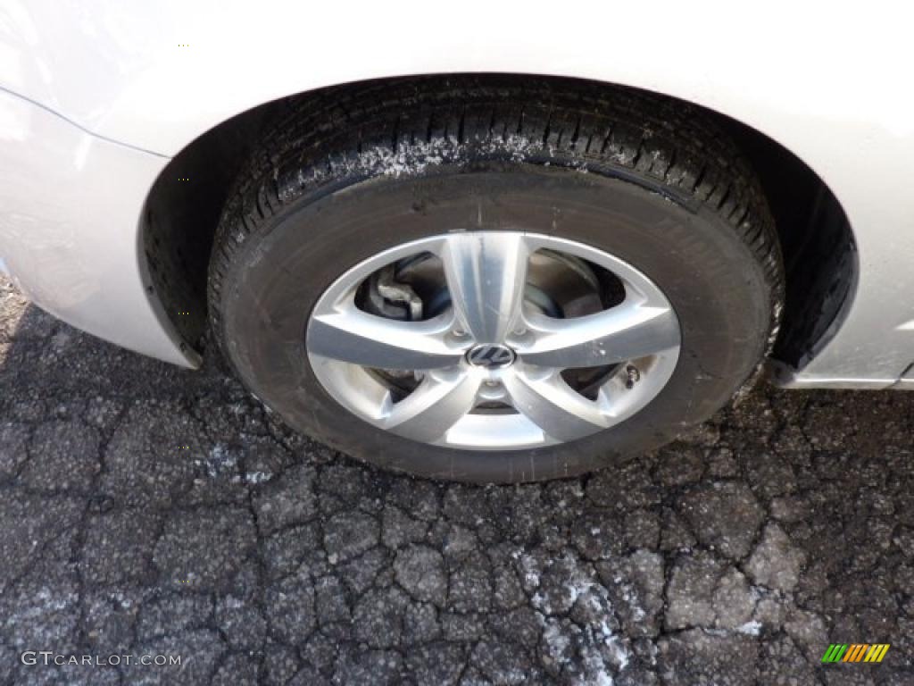 2010 Volkswagen Routan SEL Premium Wheel Photo #44547069