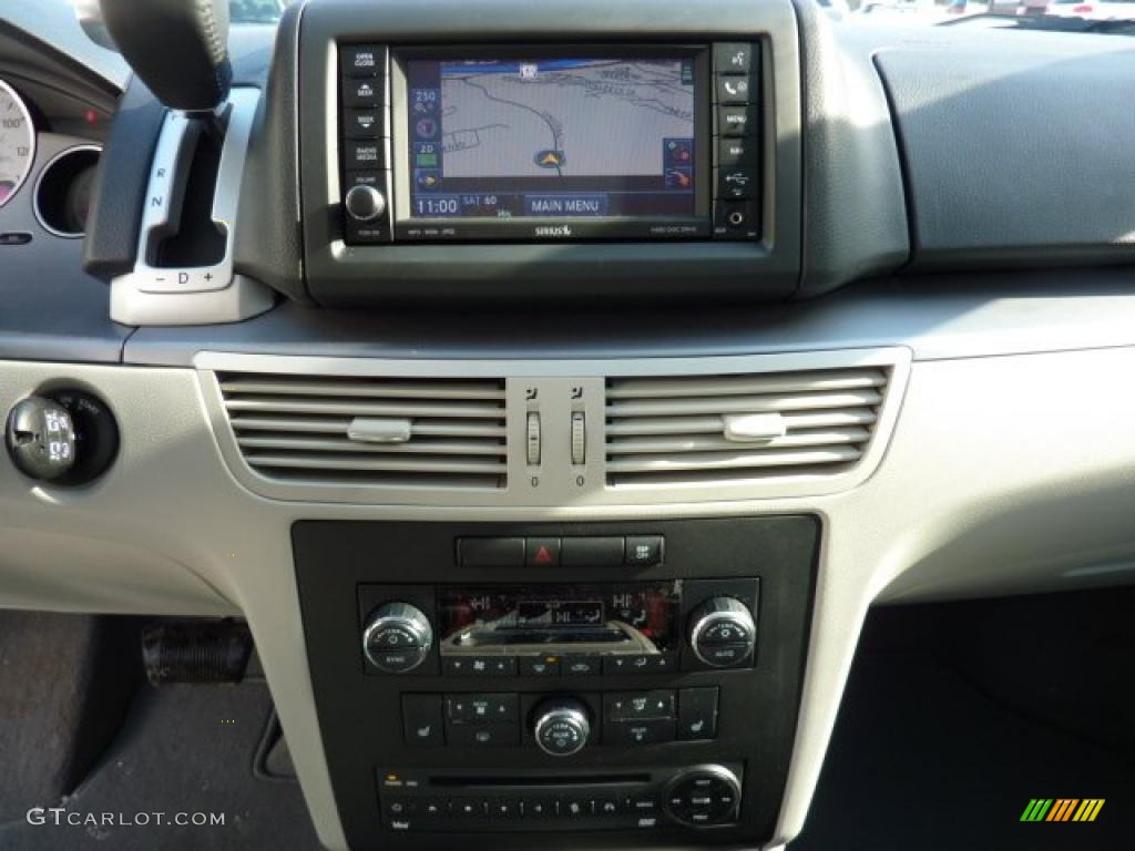 2010 Volkswagen Routan SEL Premium Navigation Photo #44547185