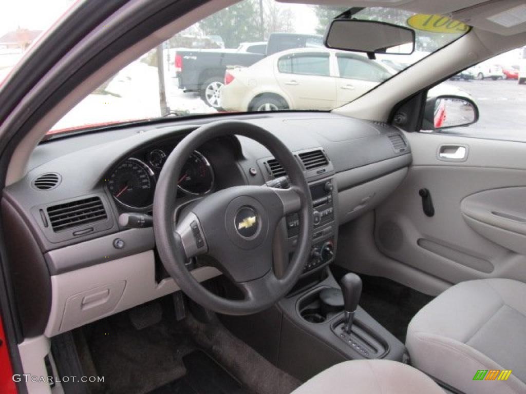 2007 Cobalt LS Coupe - Victory Red / Gray photo #13