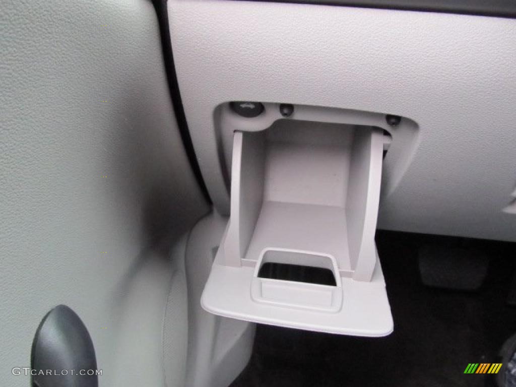 2007 Cobalt LS Coupe - Victory Red / Gray photo #21