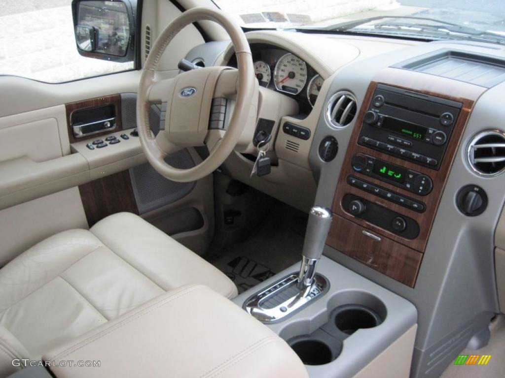 2004 F150 Lariat SuperCrew 4x4 - Oxford White / Tan photo #7