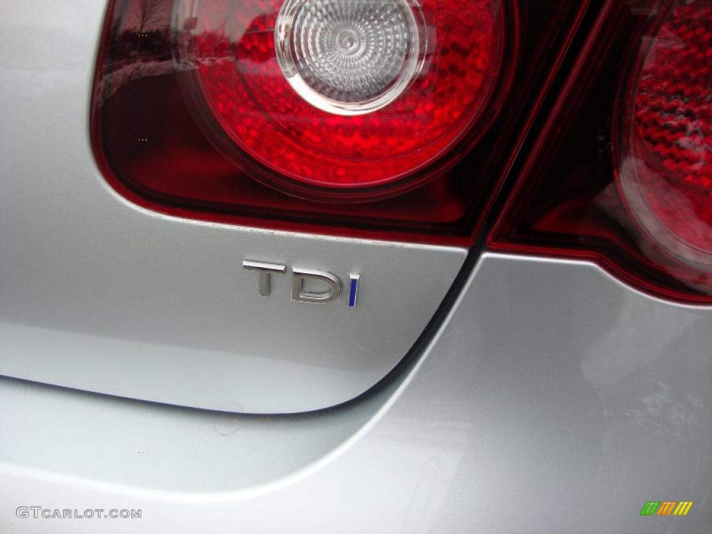 2009 Volkswagen Jetta TDI Sedan Marks and Logos Photo #44554421